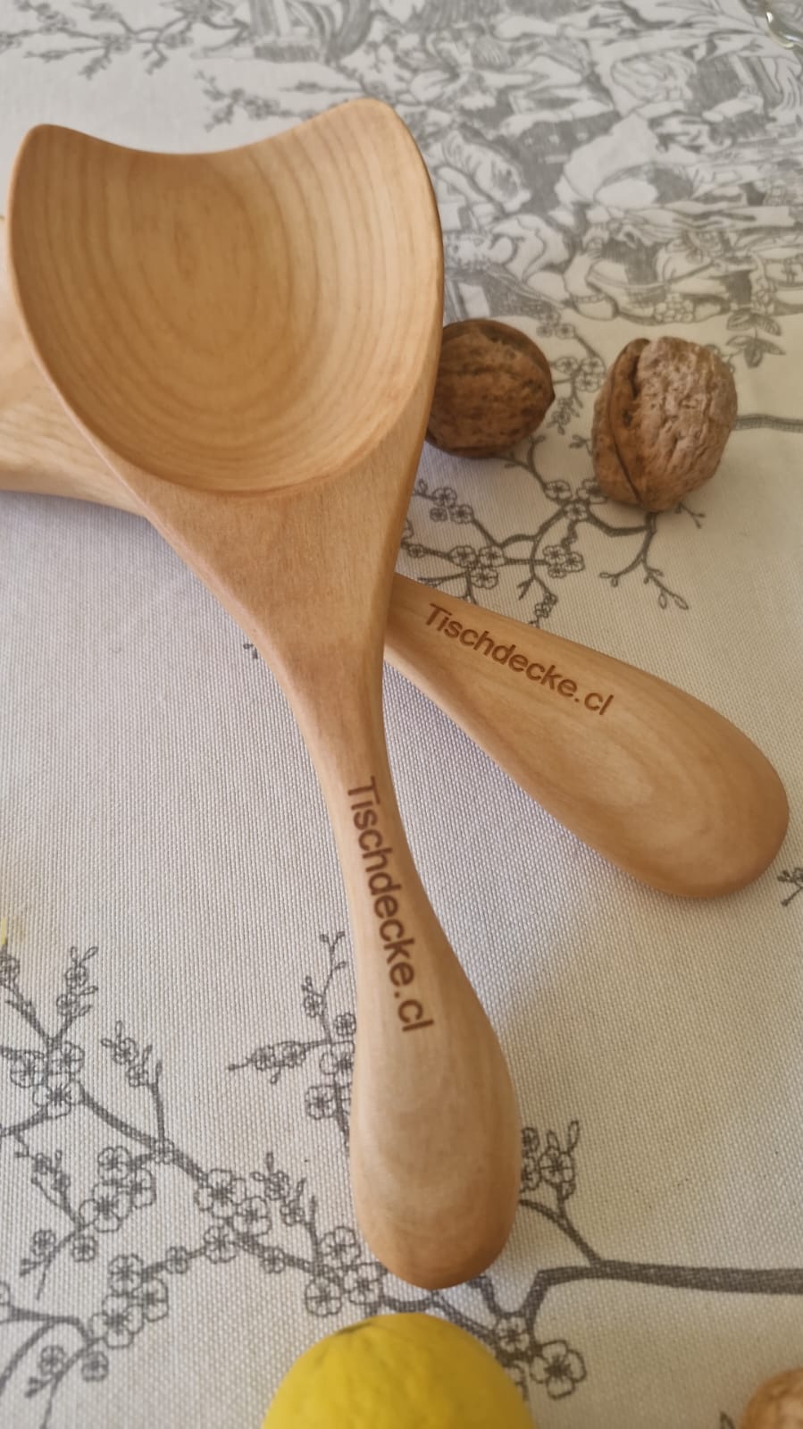 Poruña de Madera Hecha a Mano
