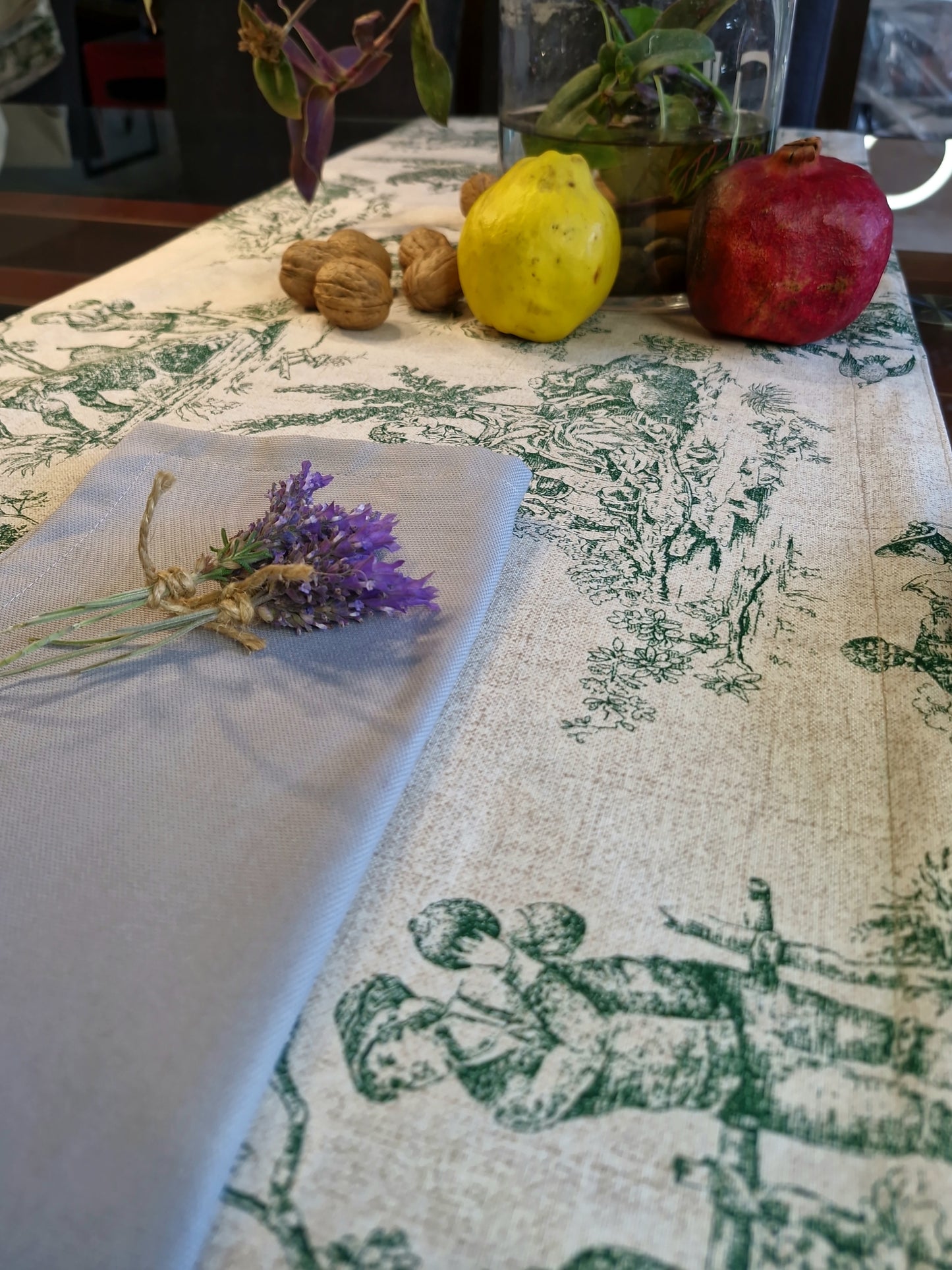 Camino Mesa Toile de Jouy Verde