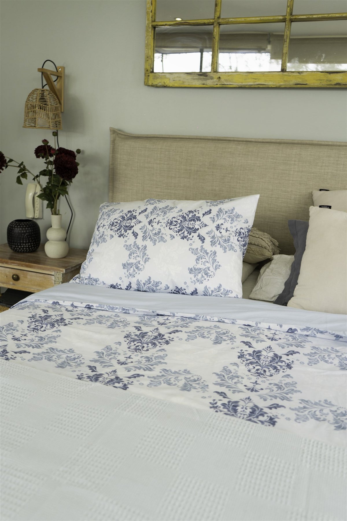 Cama con funda de plumón Pili azul y celeste, dormitorio