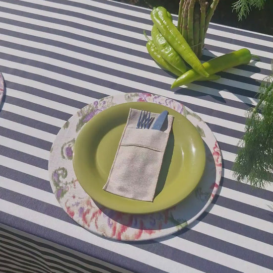Mantel rectangular Rayas Marengo en mesa de jardín, video